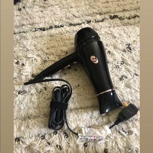 t3 featherweight 3 hair dryer